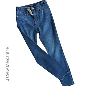 NWT J CREW MERCANTILE WOMEN’S CURVY SKINNY HIGH-RISE JEANS |  SIZE: 27